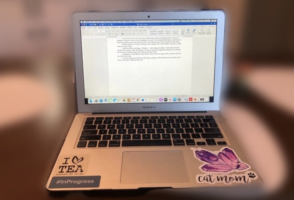 Picture of a laptop on a table